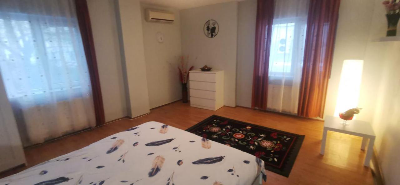 Andreea'S Apartments-Old Town ブカレスト エクステリア 写真